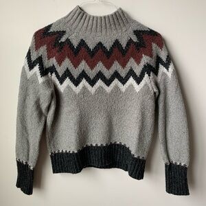 Aspen Zig Zag Pattern Gray Sweater Size Medium